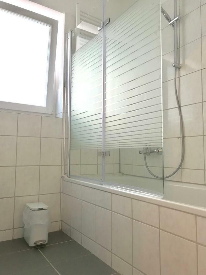 Aparts House - Balkon-Wifi-Kitchen Essen Exteriör bild
